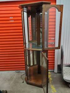 lot 164 image: Corner Curio Cabinet (Lighted)