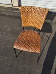 lot 195 image: Wicker Patio chairs