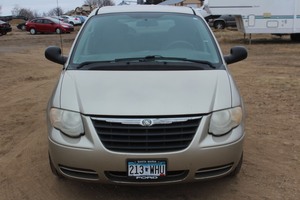2006 Chrysler Town & Country LX