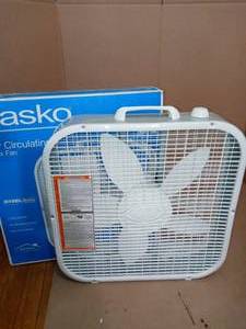 20 in. Box Fan by Lasko - open box not used