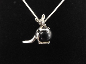 .925 Sterling Silver Cute Kangaroo on a Ball Pendant Necklace