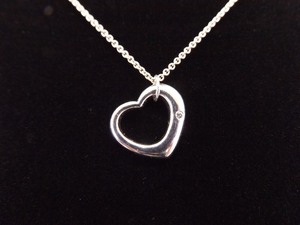 .925 Sterling Silver Diamond Heart Pendant Necklace