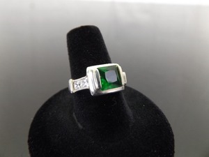 .925 Sterling Silver Square Cut Emerald Crystal Ring Size 8