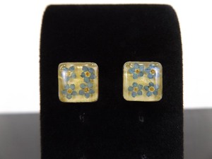 .925 Sterling Silver Encased Violet Flowers Post Earrings