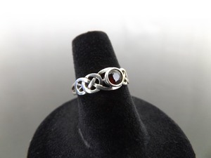 .925 Sterling Silver Round Cut Garnet Celtic Knot Ring Size 6.5