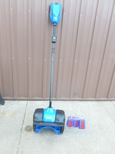 Kobalt 40 volt snow broom. Appears new. No battery or charger included. Unable to fully test. As shown.