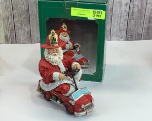 lot 2193 image: KSA Collectibles Fabriche Fireman Santa, 8.5 tall