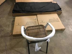 Pallet with assorted Patio Furniture see pictures