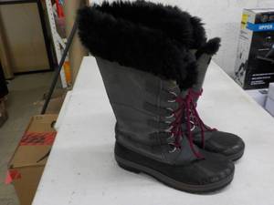 Winter Boots, size 9 with 3M Thinsu...