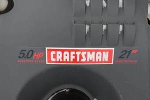 lot 27 image: Craftsman 21 Snowblower