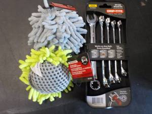 Grip Tite Wrench Set and 2 Scrubbin...