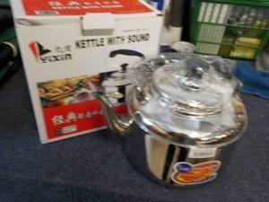 YIXINJINGPIN Kettle with Sound...