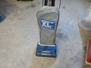 Oreck XL 100 x powers on...