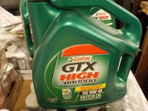 1 Gallon Castrol GTX High Milage SA...