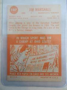 lot 5 image: 1963 Topps Jim Marshall Rookie Card #107 Vikings Great