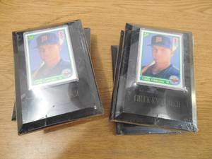 lot 29 image: (6) 1990 Score Chuck Knoblauch Rookie Card Plaques LK