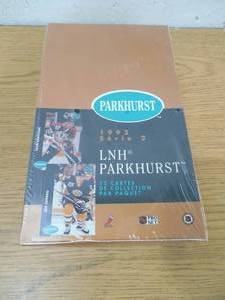 lot 78 image: 1992 Parkhurst Hockey Wax Box With (36) Packs