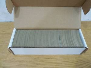 lot 81 image: 660 1982 Topps Baseball Assorted Cards - Near Mint
