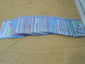 lot 85 image: 1960s & 70s Minnesota Vikings Assorted Cards - SWEET