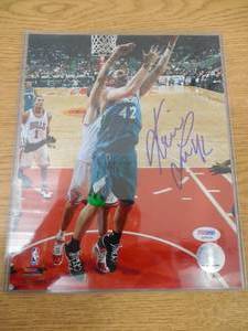 lot 86 image: Kevin Love Autographed 8 X 10 Photo PSADNA Authenticated