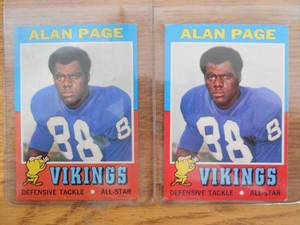 lot 104 image: (2) 1971 Topps Alan Page Cards #71