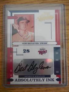 lot 112 image: 2004 Playoff Absolute Autograph Bert Blyleven Serial #003100