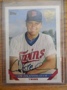 lot 120 image: 2005 Topps Fan Favorites Chuck Knoblauch Autograph Card LK
