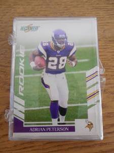 lot 141 image: 2007 Score Adrian Peterson Rookie Card With Vikings Team Set LK