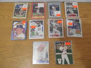 lot 144 image: (10) Assorted Minnesota Twins Team Sets LK