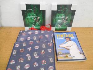 lot 150 image: Lot Of Assorted Sports Collectibles LK