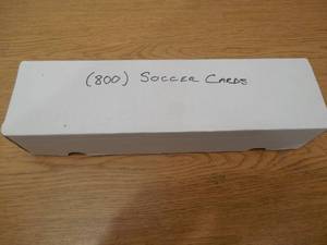 lot 165 image: (800) Assorted Soccer Cards - Various Years LK