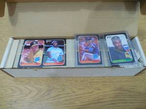 lot 167 image: 1987 Donruss Baseball Complete Set - Full Of Awesome Rookies LK