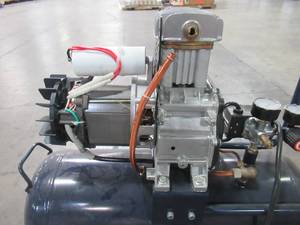 lot 14 image: Campbell Hausfeld 8 Gallon 1.3HP Oil-Free Air Compressor DC080100