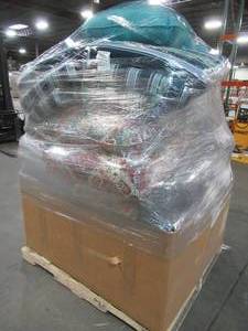 lot 117 image: WHOLESALE MIXED PALLET OF MISCELLANEOUS INDOOR AND OUTDOOR CUSHIONS