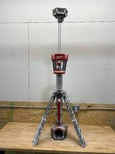 MILWAUKEE M18 18-Volt Lithium-Ion Cordless Rocket Dual Power Tower Light (Tool-Only)