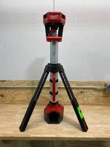 MILWAUKEE M18 18-Volt Lithium-Ion Cordless Rocket Dual Power Tower Light (Tool-Only)