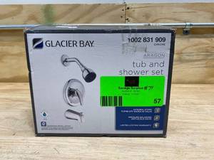 GLACIER BAY 2,500 Lumens of TRUEVIEW High Definition Output in High Mode Sets up in just 5 seconds and can be extended from 4 to 7 feet ROCKET Tower Lights deploy in seconds & adapt to any job site