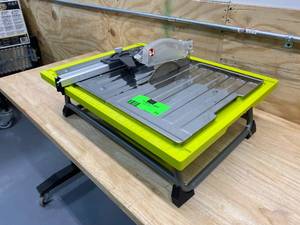 RYOBI 7 in. 4.8 Amp Tile Saw