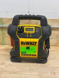 DEWALT 1400 Peak Amp Jump Starter with Digital Compressor