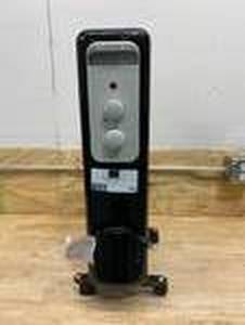 UNBRANDED 1,500-Watt Oil-Filled Radiant Electric Space Heater with Thermostat