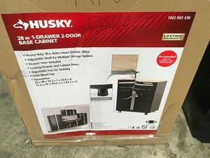 Husky 28 in 1 Drawer 2 Door Base Cabinet damaged see pictures