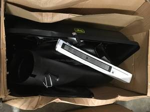 John Deere 100 Series 6.5-Bushel Twin Bagger for 42-in Tractor open box see pictures