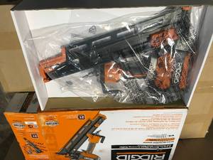 Ridgid R350RHF 21 3 12 in Round Head Framing Nailer not used