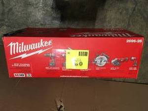 Milwaukee M18 18-Volt Lithium-Ion Cordless Combo Tool Kit (6-Tool) with (2) 3.0 Ah Batteries, (1) Charger, (1) Tool Bag not used