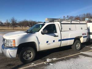 2007 - CHEVY SILVERADO 2500 PICK UP TRUCK - 6.0 LITER VORTEC - WITH TOPPER  #(1374) NICE TRUCK