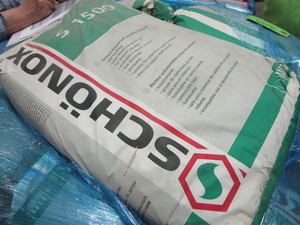 lot 322 image: SCHONOX CEMENT BASED SELF LEVELING COMPOUND