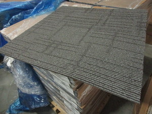 lot 206 image: SHAW COMMERCIAL CARPET TILES