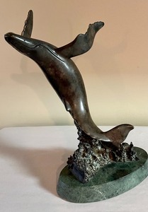 lot 15 image: Quillian Local Motion 1990 Whale Sculpture