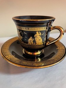 lot 20 image: Spyropoulos Tea Cups & Saucers