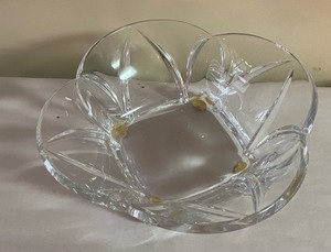 lot 27 image: Waterford, Roaska and Tiffany Glassware Items